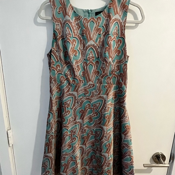 The Limited Dresses & Skirts - The Limited Fit & Flare dress (size 8 Petite)